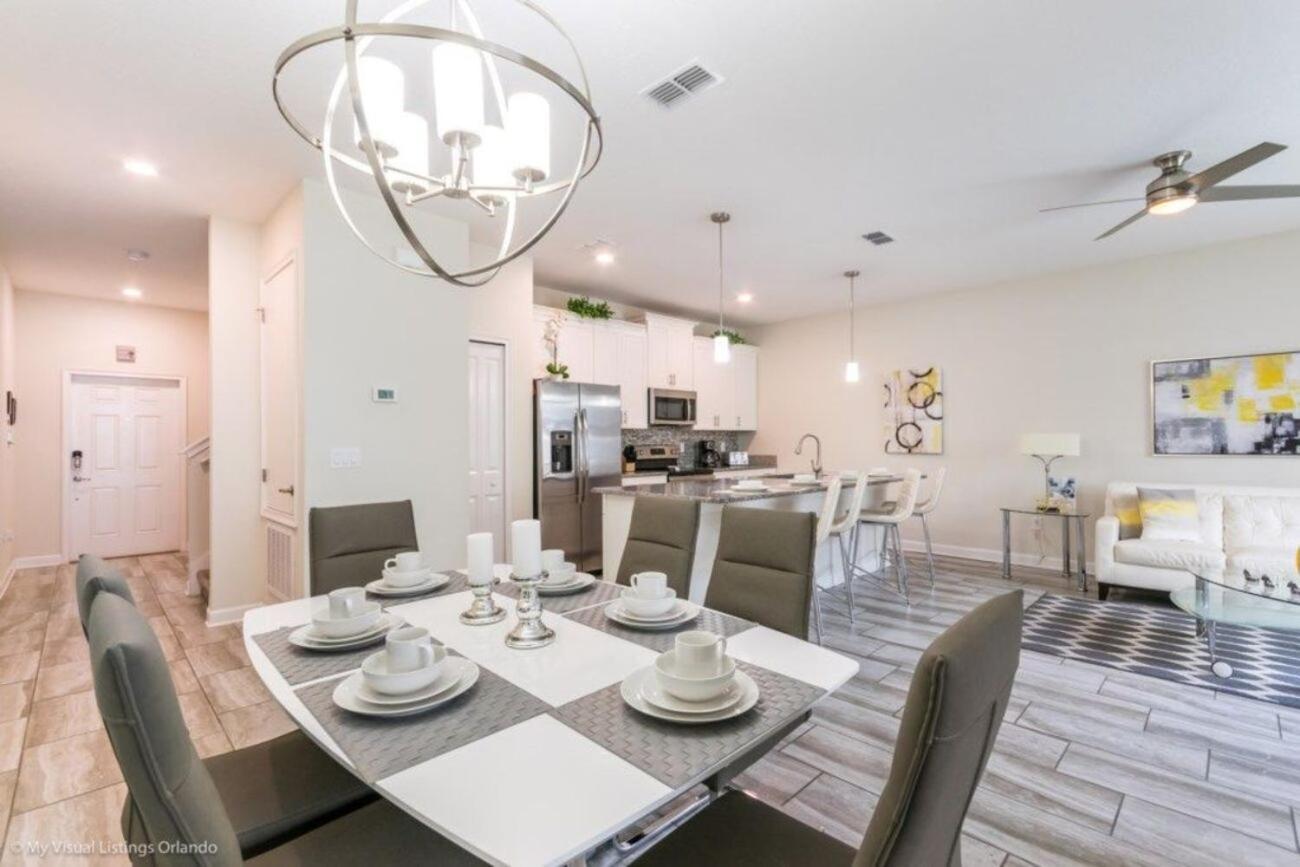 Stunning Townhouses 5 Minutes Away Disney! คิสซิมมี ภายนอก รูปภาพ